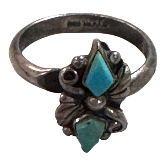 Vintage Sterling Silver Navajo Ring Turquoise Size 4 Handcrafted Native American - Picture 1 of 15